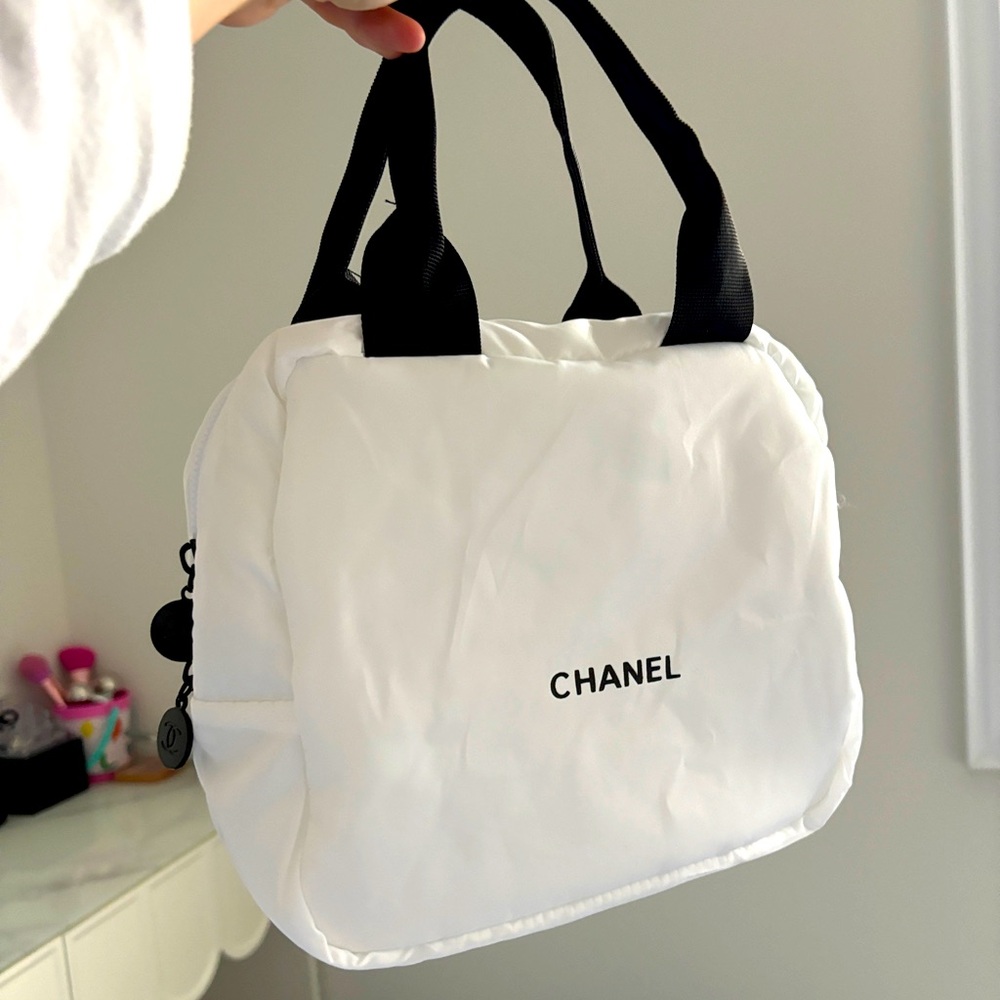 Chanel Cosmetic Compliments